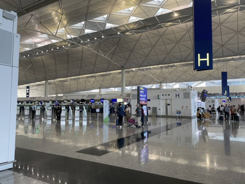 【香港航空 香港〜成田便搭乗記】②往路HX608便（香港国際空港〜成田国際空港）体験談