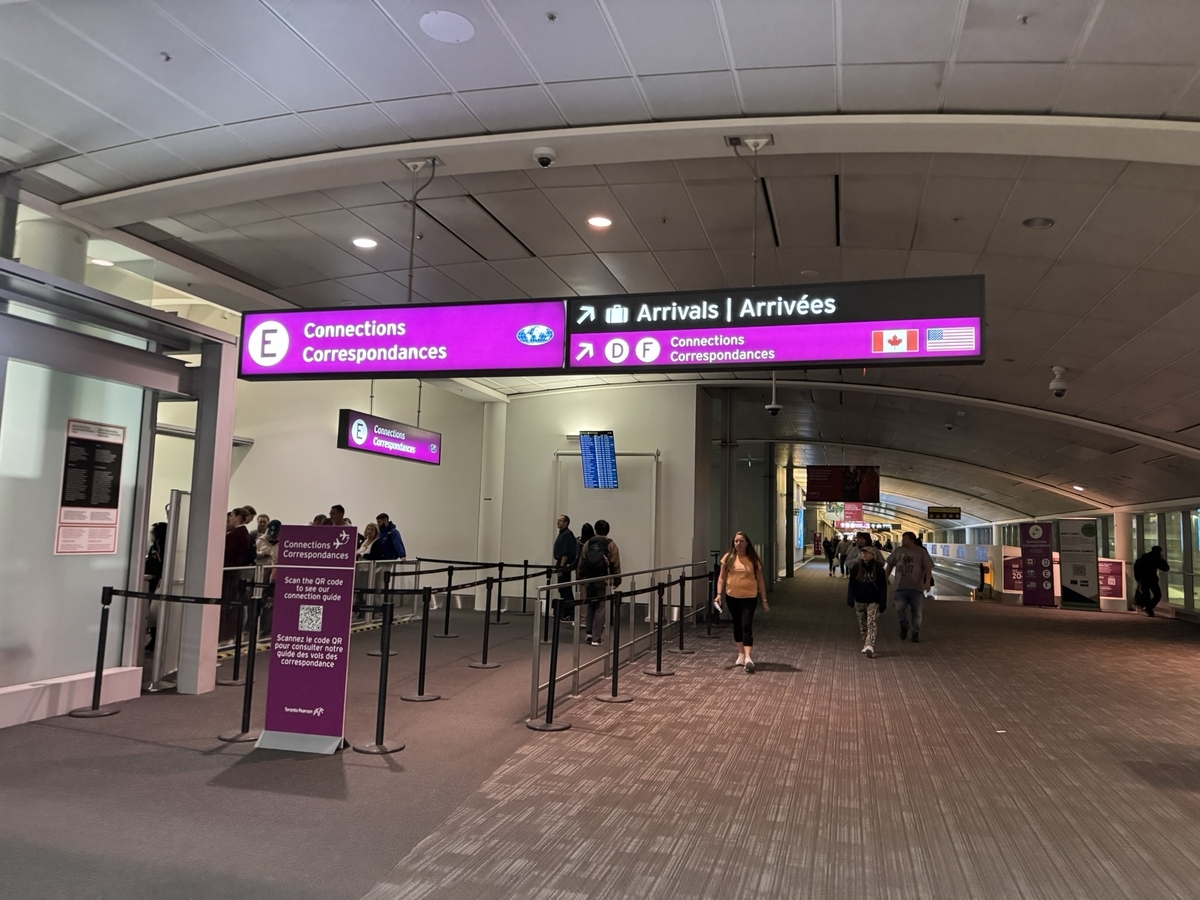 【カナダ・トロント経由で南米旅行体験談】②トロント空港の乗り継ぎでカナダ入国は必要？