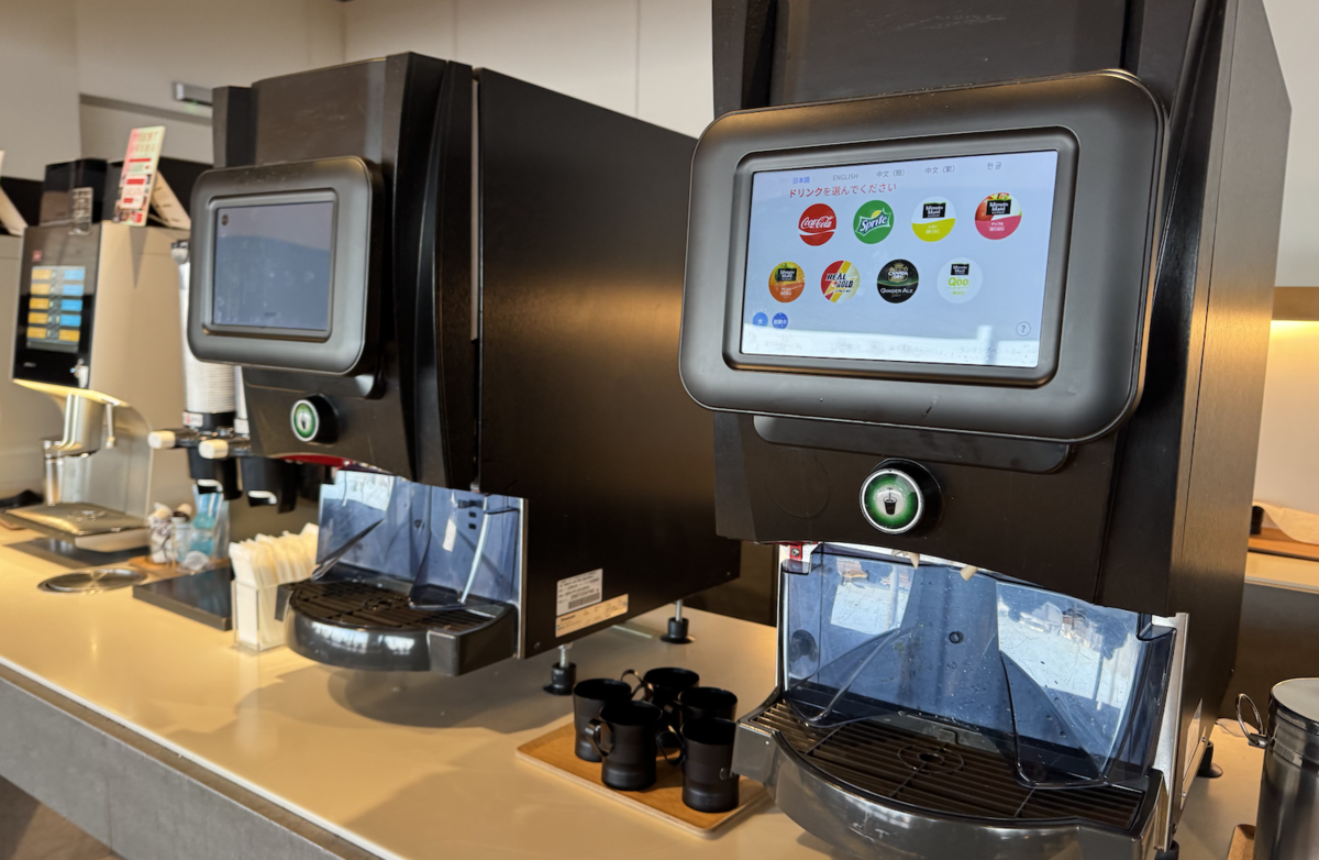 【羽田空港第1ターミナル パワーラウンジノース体験談】④Power Lounge Northは快適？食事・ドリンク・設備は？