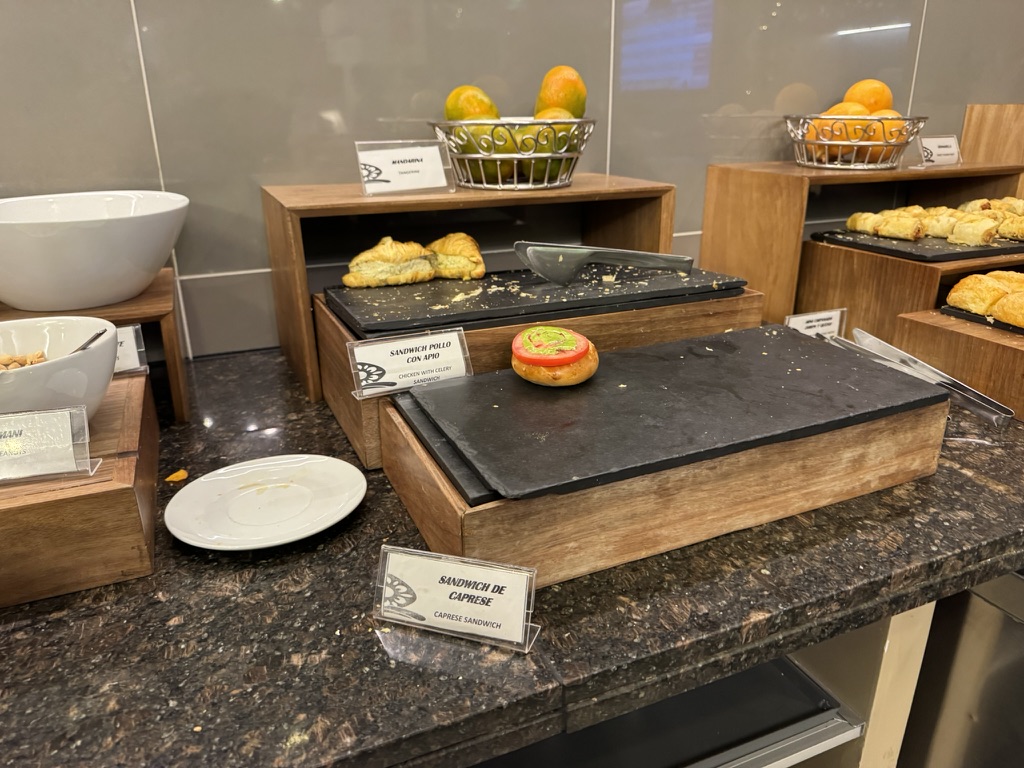【クスコ空港プライオリティパス体験談】④Hanaq Cuscoは快適?食事・ドリンク・設備は?
