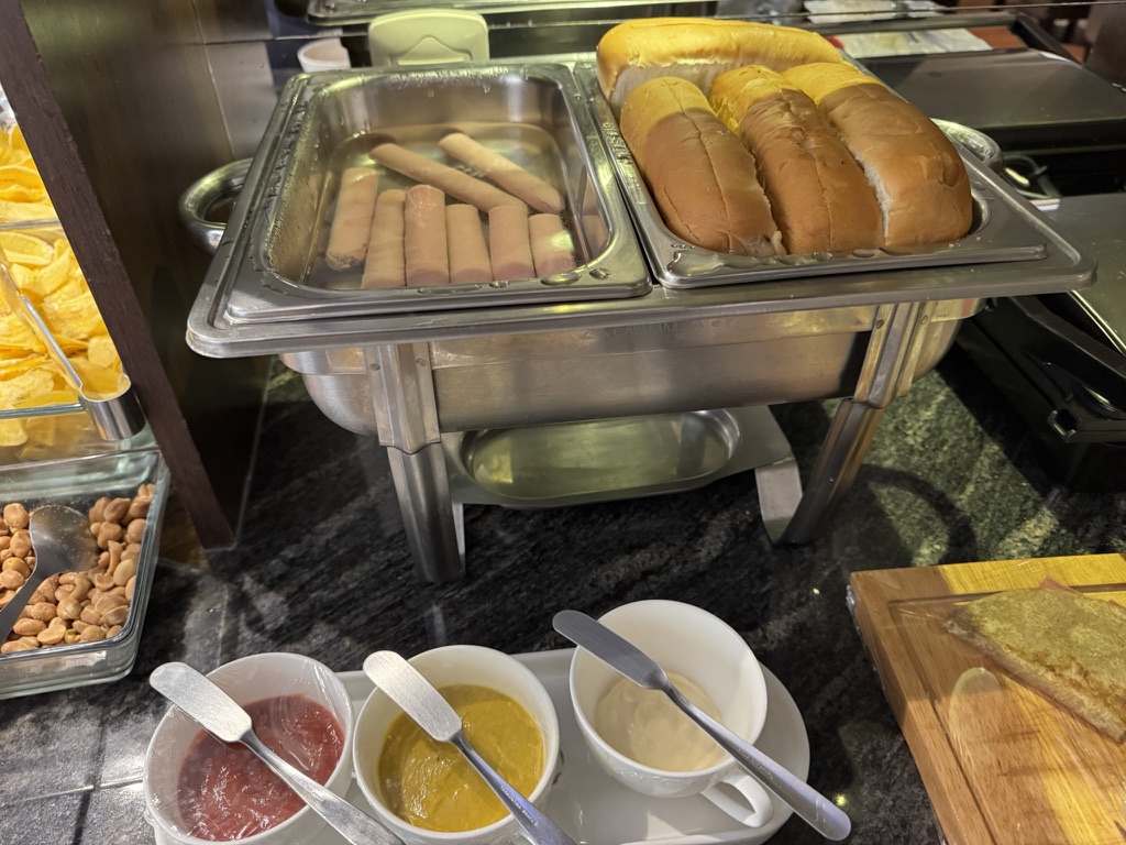 【ラパス空港プライオリティパス体験談】④The Lounge VIP(国際線)は快適?食事・ドリンク・設備は?