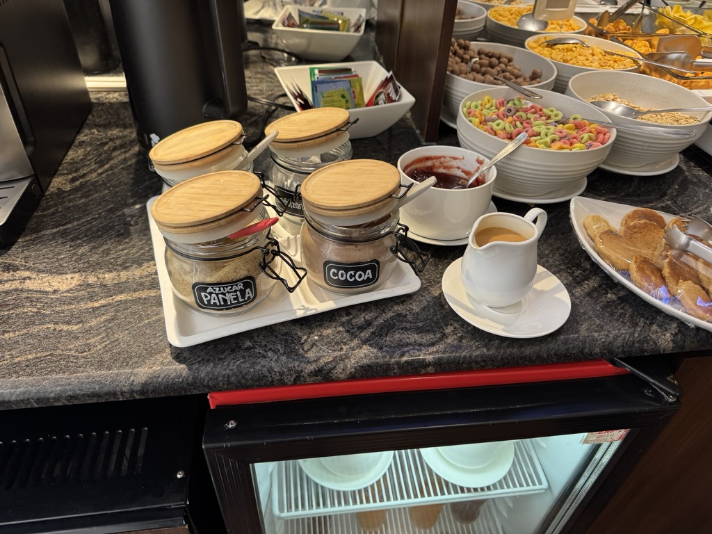 【ラパス空港プライオリティパス体験談】④The Lounge VIP(国際線)は快適?食事・ドリンク・設備は?