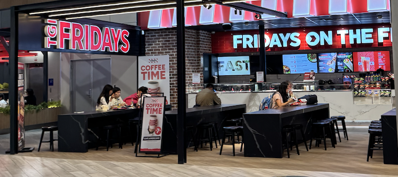 【レビュー】ペルー・リマ空港国内線ピアのプライオリティパスで入れるラウンジは?TGI Fridaysを実際に利用しステーキを食べた体験談
