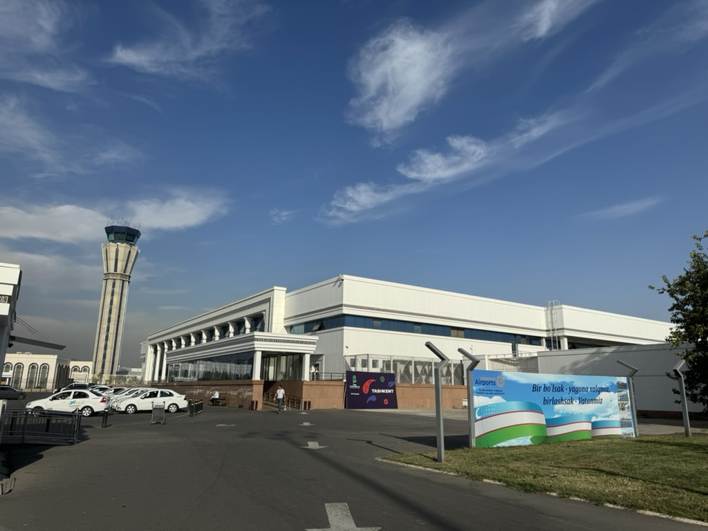 【はじめに】①ウズベキスタン・タシケント空港とは？市内まで近い？