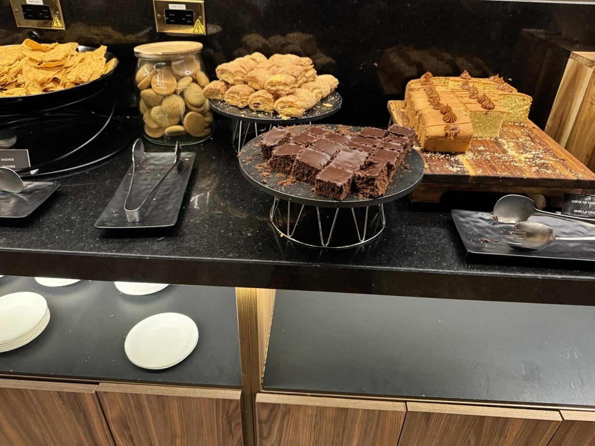 【ボゴタ空港おすすめPPラウンジ紹介】③El Dorado Loungeの食事・ドリンクはどんな感じ？