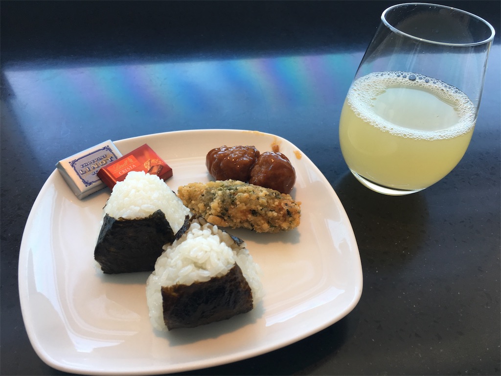 f:id:airline-sanpo:20181008060031j:image f:id:airline-sanpo:20181008060031j:image