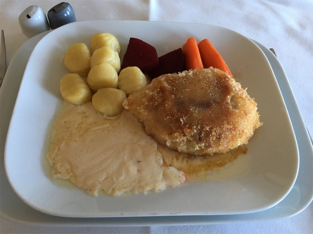 f:id:airline-sanpo:20181013193339j:image f:id:airline-sanpo:20181013193339j:image