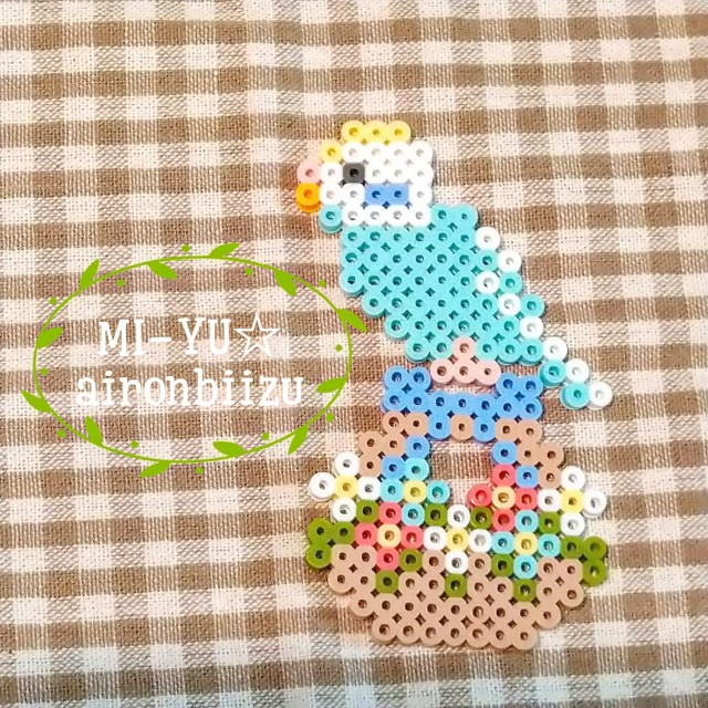 アイロンビーズ アート インコとお花 Mi Yu のアイロンビーズアトリエ Perlerbeads Design