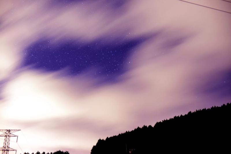 「雲の切れ間」　Nikon D800 / Nikkor 50mm f1.4