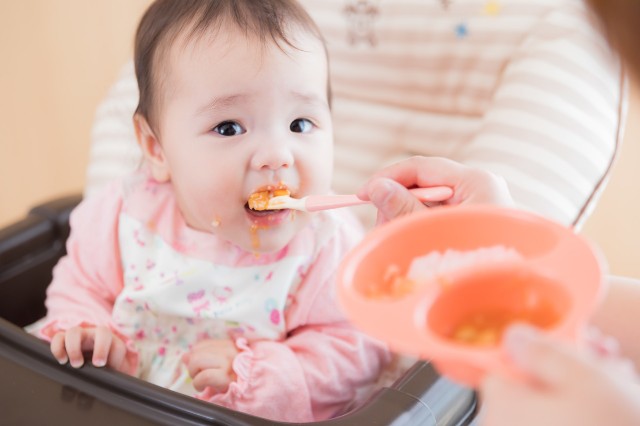 離乳食初期 上手な離乳食の食べさせ方のコツとは 世界一幸せなベビごはん