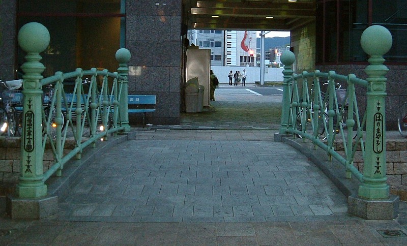 f:id:akaibara:20080508152212j:image:w200