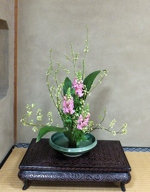 f:id:akaibara:20180308215849j:image:w210 f:id:akaibara:20180308215849j:image:w210