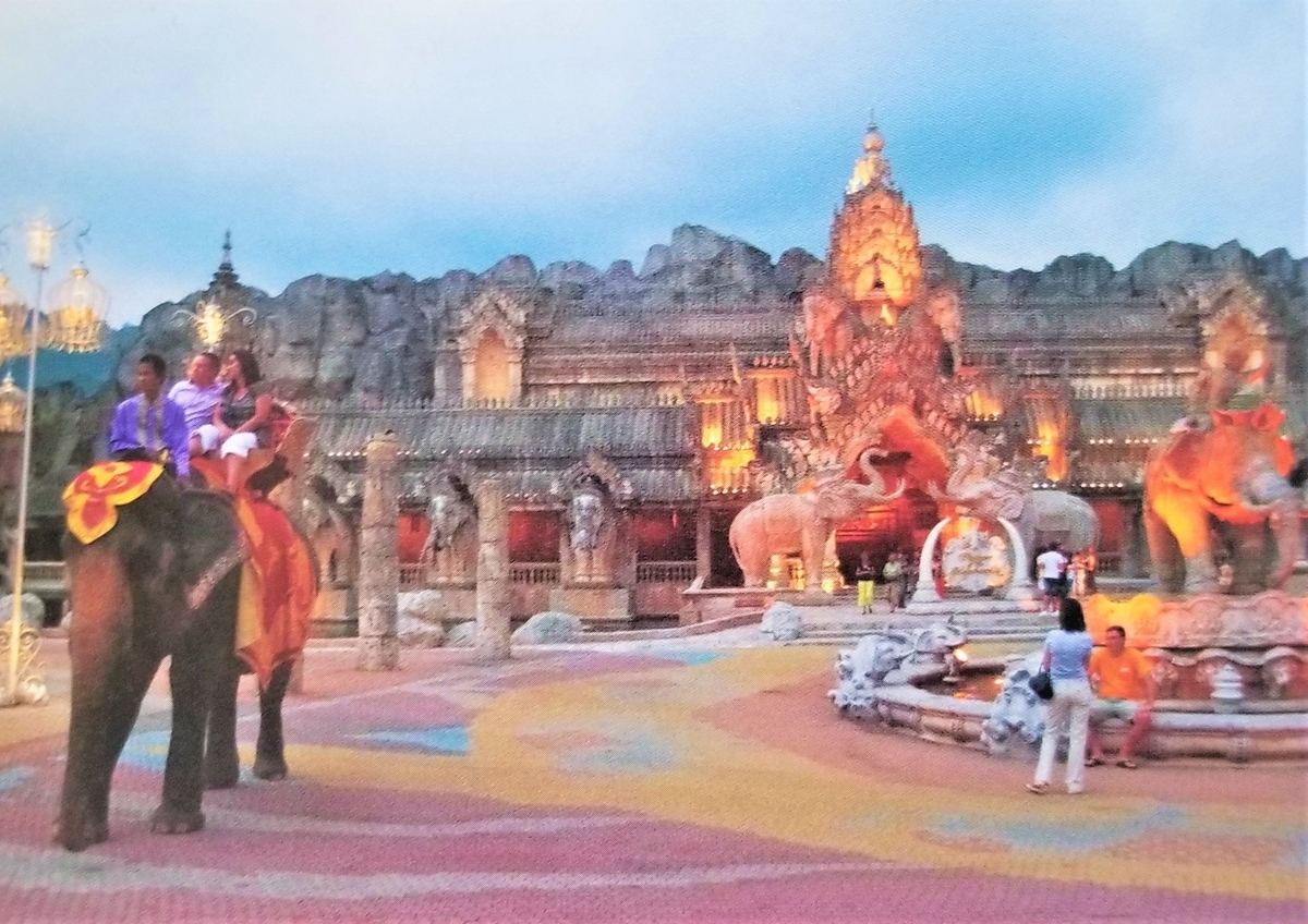 f:id:akashiaya:20200928152518j:plain f:id:akashiaya:20200928152518j:plain