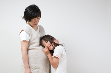 「もしかして破水?」尿漏れのような感覚。気付きにくかった「高位破水」からの出産