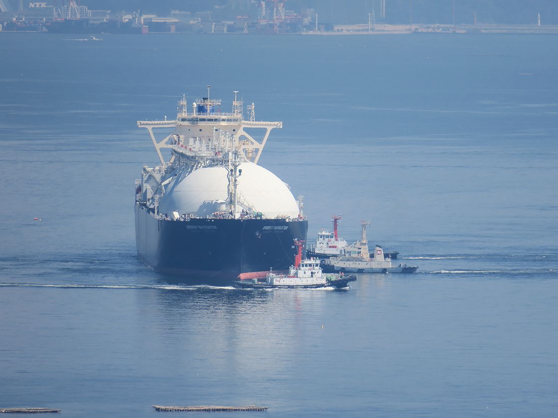 海辺の風景・大型LNG船Energy Navigator - 安芸君の散歩画像1