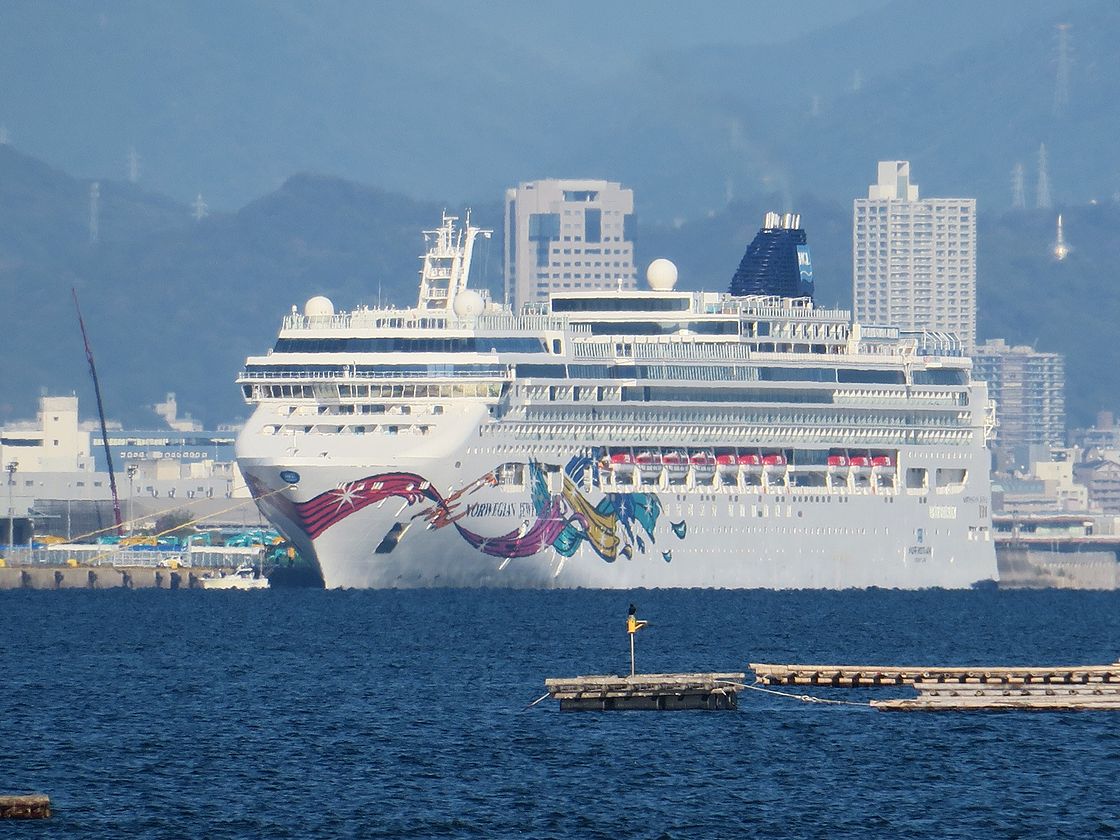 豪華客船 NORWEGIAN JEWEL - 安芸君の散歩画像1