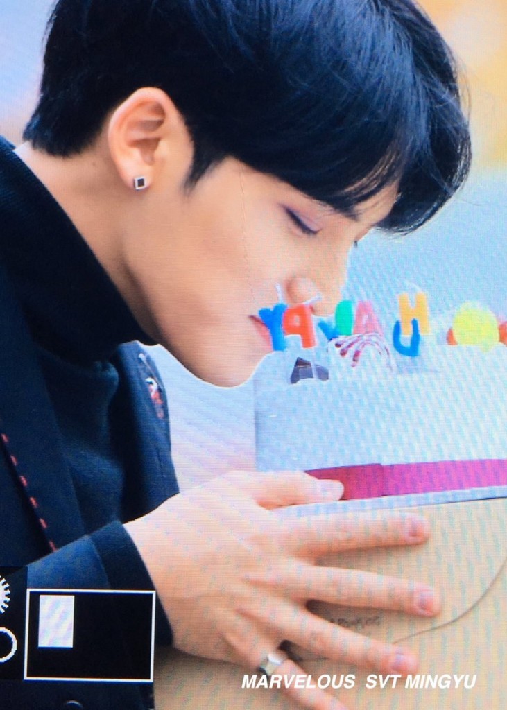 おそろいかな？ - それは夜明けの色