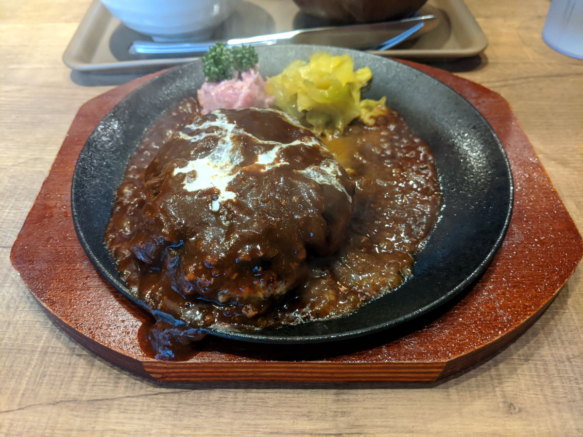 「トンテキとハンバーグは飲み物。」のハンバーグ250g