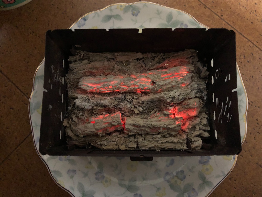 Amazon.co.jp: 国産炭 しらおい木炭10kg（広葉樹ミックス・バラ
