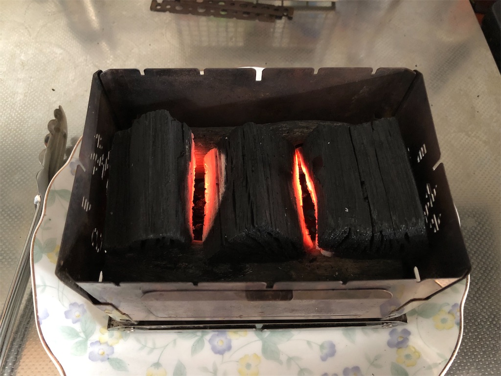 Amazon.co.jp: 国産炭 しらおい木炭10kg（広葉樹ミックス・バラ