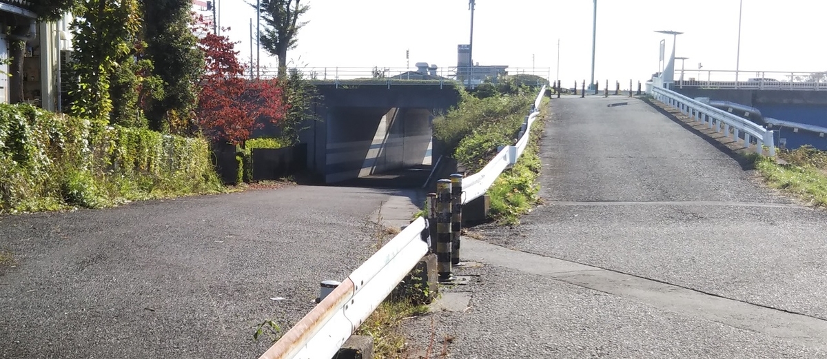 f:id:akifukka:20191104151335j:plain f:id:akifukka:20191104151335j:plain