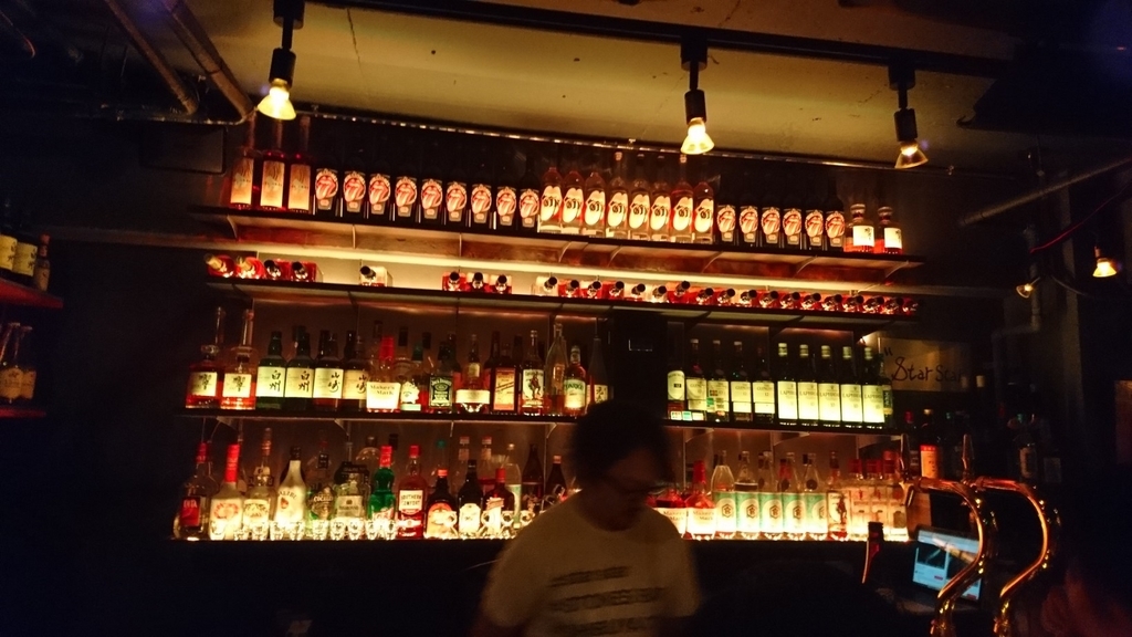 伝説のロック漫画「8ビートギャグ」で大盛り上がり！ - 赤