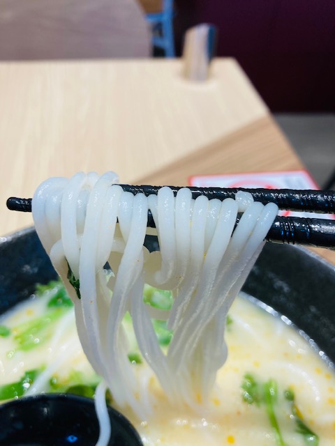 米粉ラーメン　スープヌードル　新宿