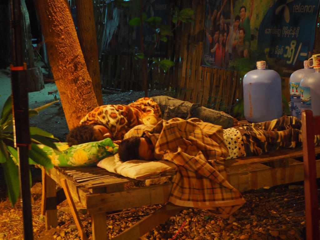 f:id:akio130:20160926000843j:plain f:id:akio130:20160926000843j:plain