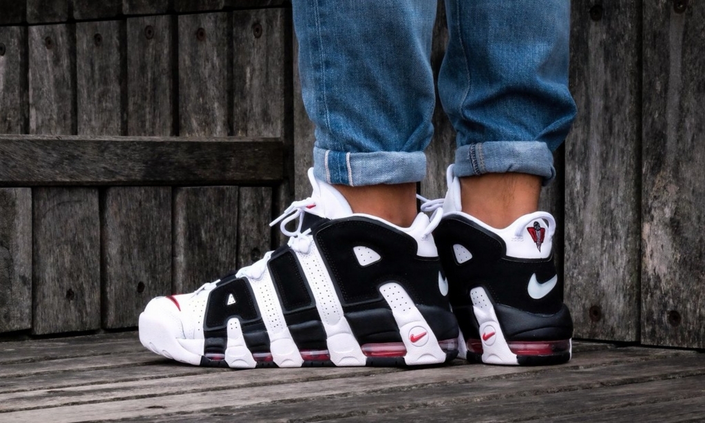 nike air more uptempo zebra