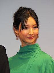 “菜々緒さんの画像”/