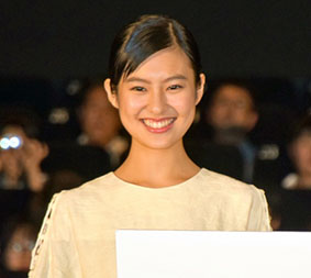 “恒松祐里さんの笑顔”/