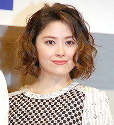 “宮澤エマさんの画像”/