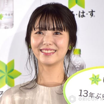 色鉛筆画　美人画　浜辺美波さん似？　② 色鉛筆画 美人画 浜辺美波さん似？ ②
