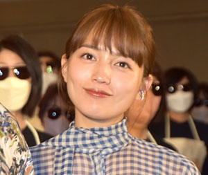 “川口春奈さんの画像”/