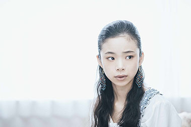 “趣里さんの画像”/