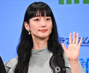 “入山法子さんの斜め向きの画像”/