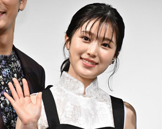 “福本莉子さんの画像”/