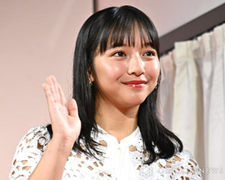 “山之内すずさんの画像”/