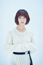 “松井玲奈さんのシリアスな表情”/