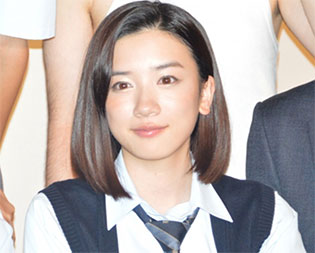 “永野芽郁さんのスマイルな表情”/