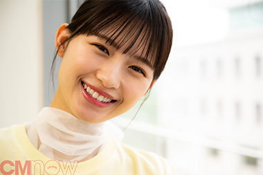 “羽瀬川なぎさんの笑顔”/