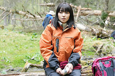 “奈緒さんの正面の画像”/