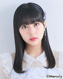 “田中美久さんのシリアスな表情”/