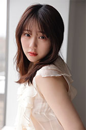 “田中美久さんの斜め向きの画像”/