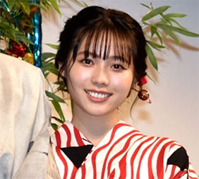 “秋田汐梨さんの笑顔”/