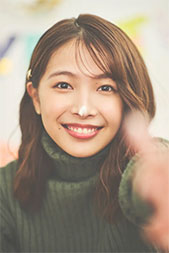 “寺本莉緒さんの正面の画像”/