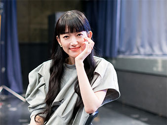 “入山法子さんの正面の画像”/