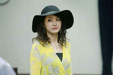 “佐藤めぐみさんのシリアスな表情”/
