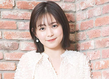 “久間田琳加さんのスマイルな表情”/