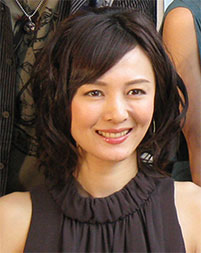 “藤谷美紀さんの笑顔”/